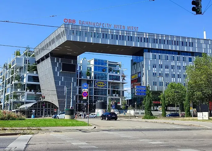 Mariahilfer 5 Min To The Schoenbrunn Palace And Shopping Center Wien