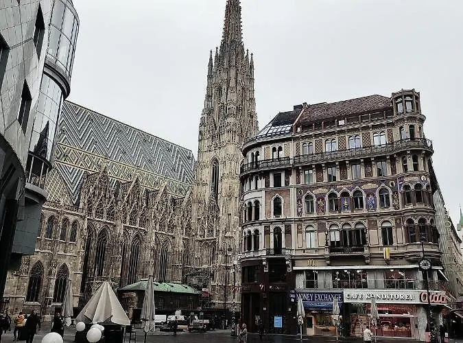 Mariahilfer 5 Min To The Schoenbrunn Palace And Shopping Center Apartment Wien